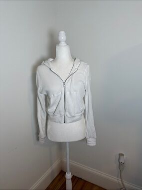 Aritzia TNA White Zip-Up Cropped Hooded Sweatshirt